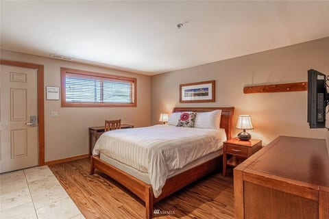 Starboard Cabana - Unit 2