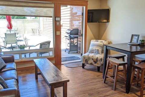 Starboard Cabana - Unit 2