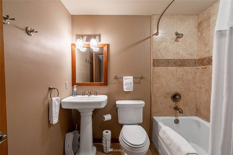 Starboard Cabana - Unit 2