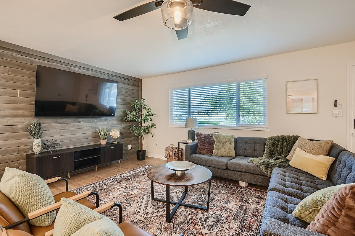 Primary living room+ TV with Chromecast and Airplay for all your streaming needs!