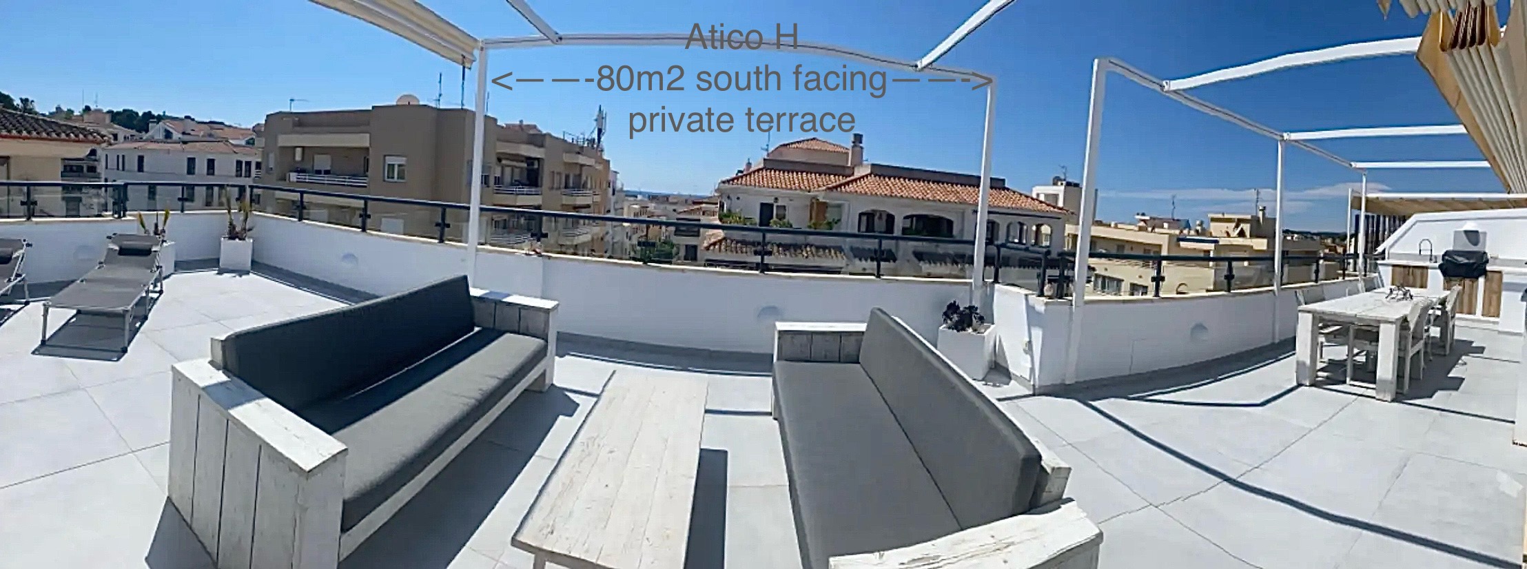 Our sunny terrace with electrically operated sun blinds penthouse-moraira Atico H