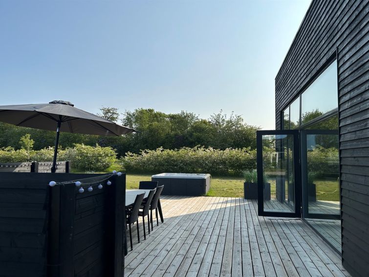 aatami-500m-from-the-sea/