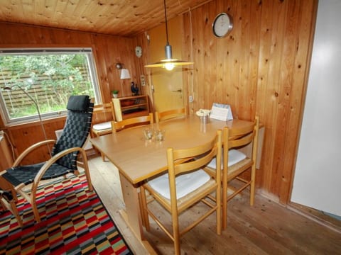 "Hennrik" - 500m from the sea