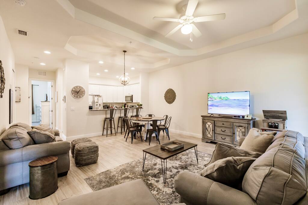Luxury 3 King Bd~Pool-Bikes-Beach-Golf Supplies