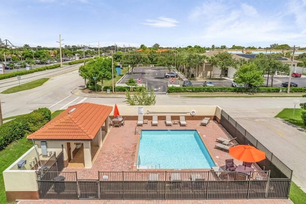 Saltwater Community Pool