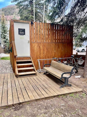 Monthly Rental - Spacious 2 Br w/ Hot Tub