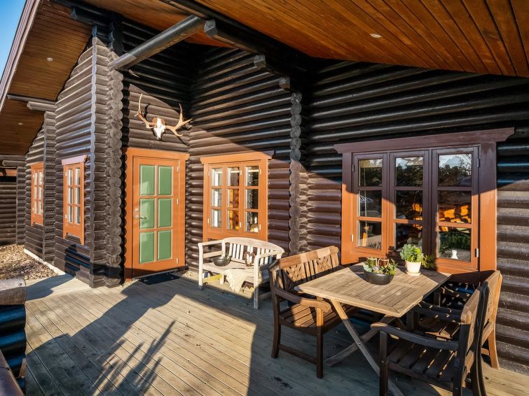 rajka-300m-to-the-fjord/