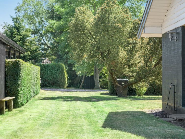 undine-300m-from-the-sea/