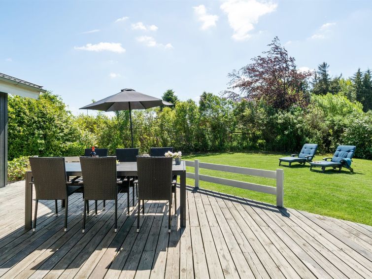 kajana-400m-from-the-sea/