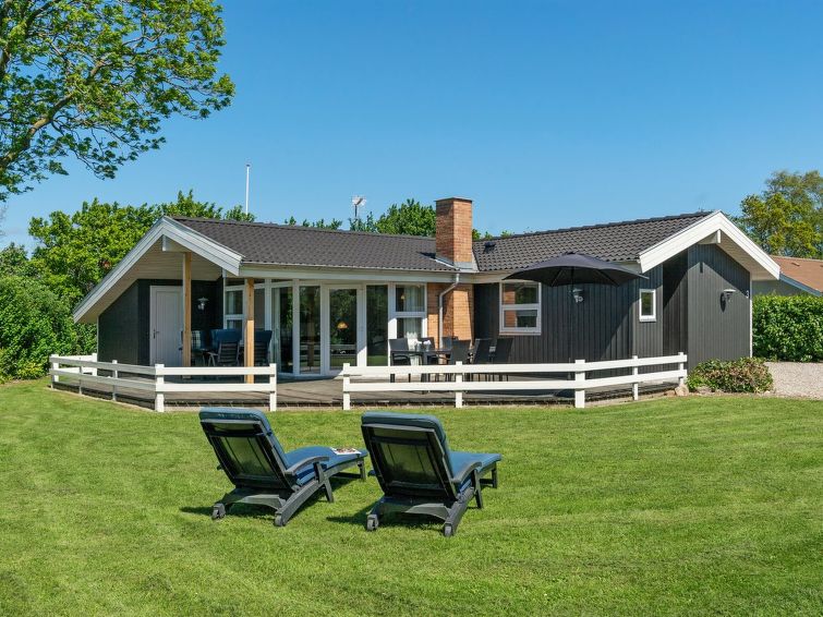 kajana-400m-from-the-sea/