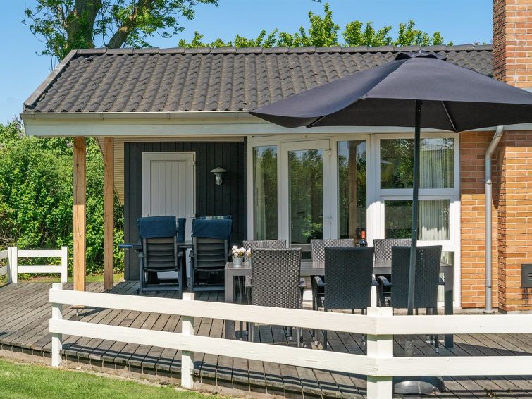 kajana-400m-from-the-sea/