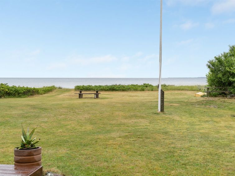 sigurd-20m-from-the-sea/