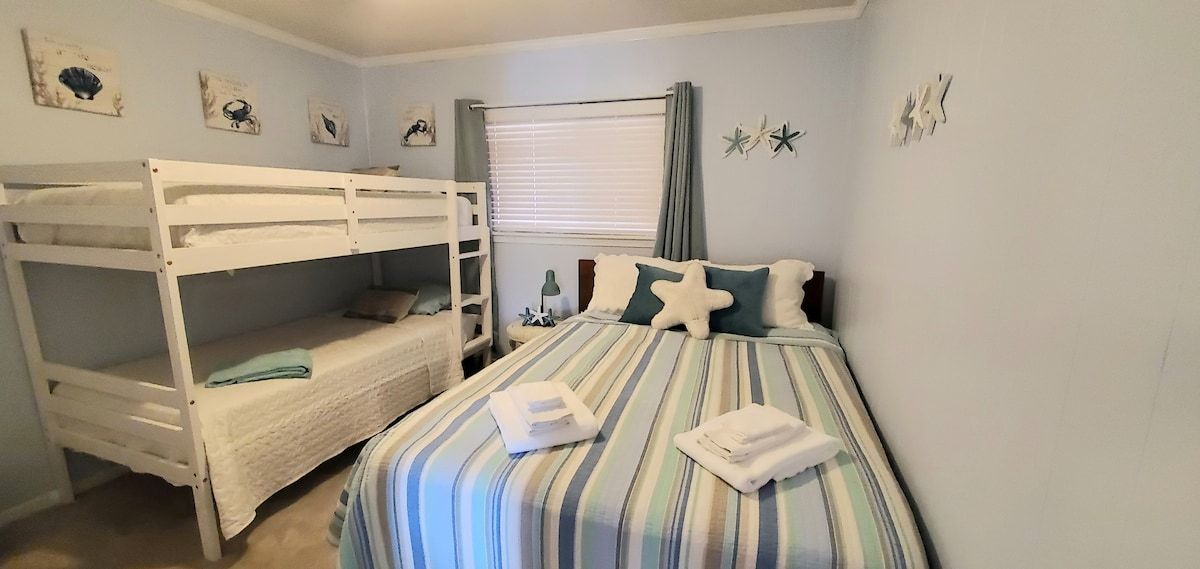 2nd Bedroom