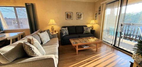 Flat screen, smart tv with cable, board games, and puzzles will entertain you in living room and the comfy sleep sofa accommodates extra guests or larger families.