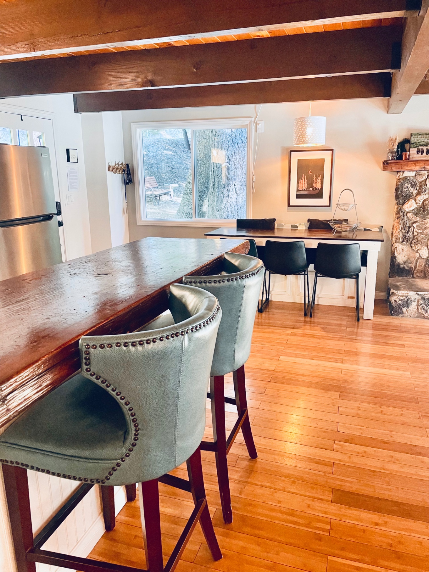 forest-escape-soaker-tub-firepit-lake-rights/