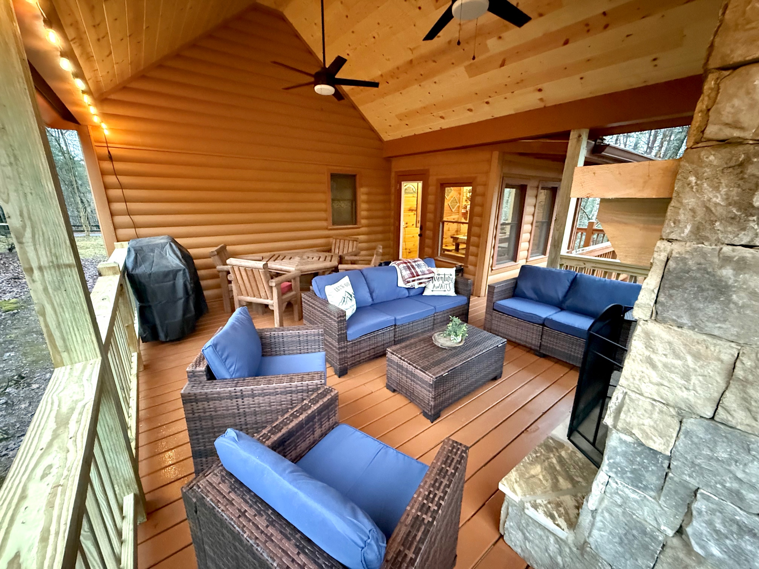 Ellijay Hideaway | HotTub | PoolTable | Coffee Bar