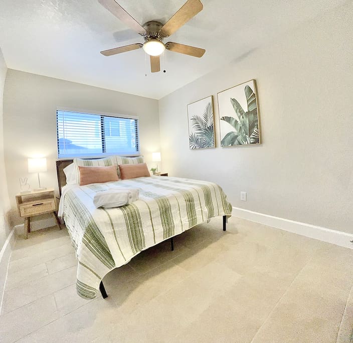 4BR Family Oasis | Prime Location, Fast Wi-Fi-TCF