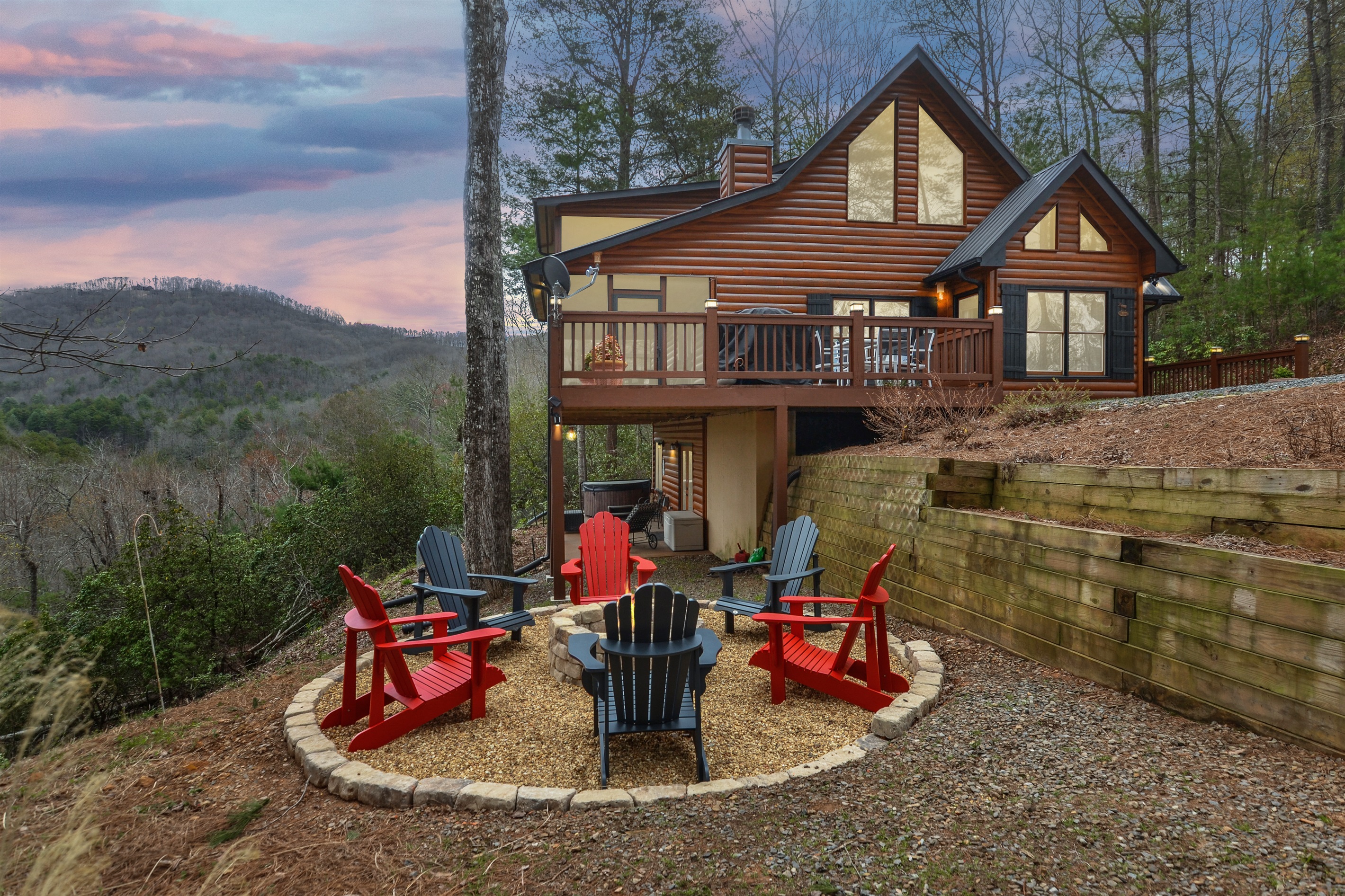 Luna's Mountain Lodge