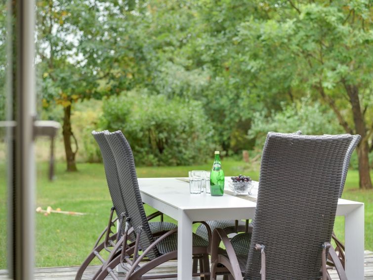 heino-3-5km-from-the-sea/