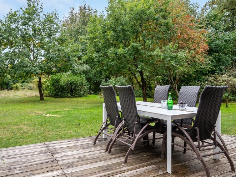 heino-3-5km-from-the-sea/