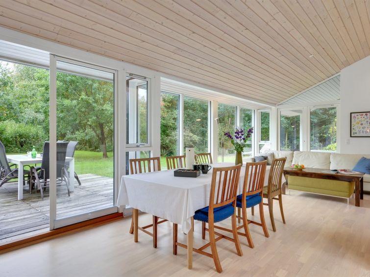 heino-3-5km-from-the-sea/