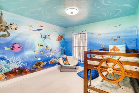 Lakeview Luxury Villa w/ Pool Heat available