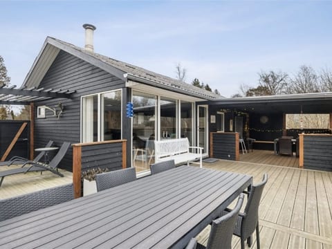 "Matz" - 350m from the sea