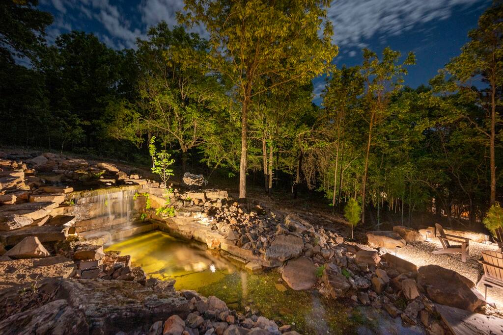 Relaxing waterfall retreat!