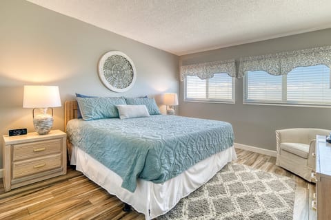 D602 | The Beach House Condominiums