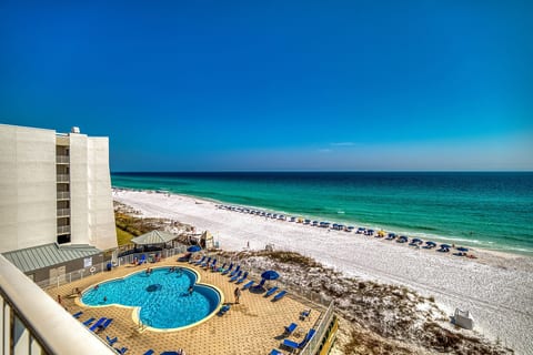 C602 | The Beach House Condominiums
