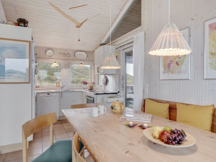 eri-300m-from-the-sea/