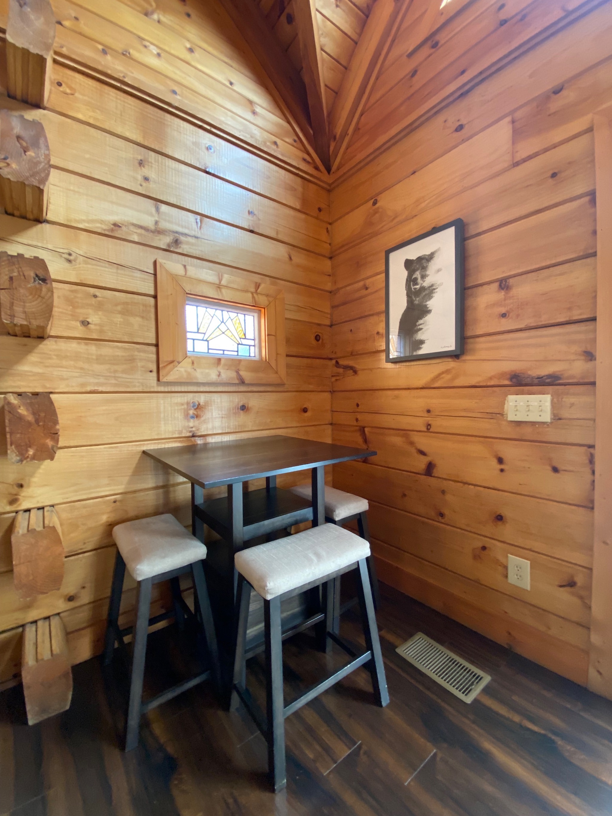 "Cozy Corner" pub table - The Lodge - Gatlinburg