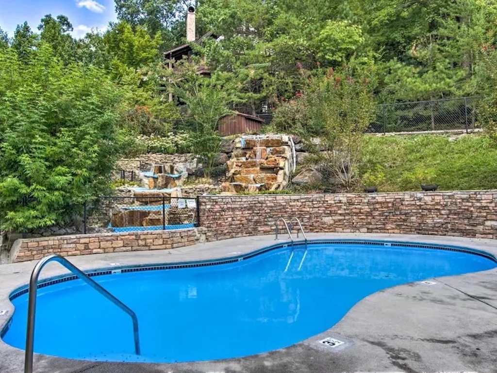 Closeup of pool 1.