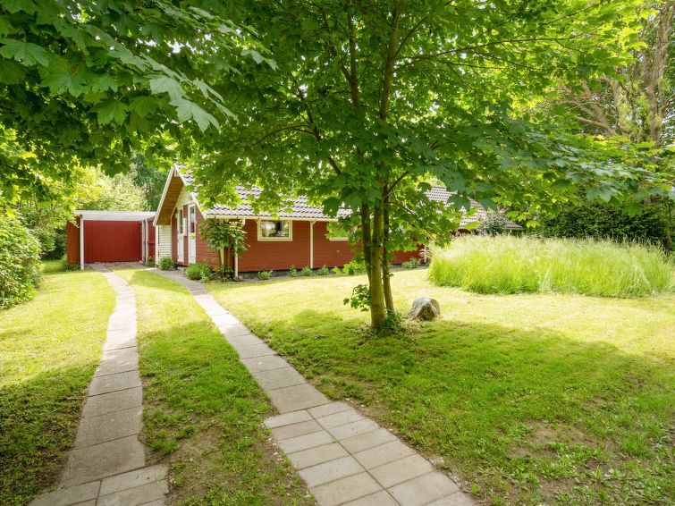 maard-325m-from-the-sea/