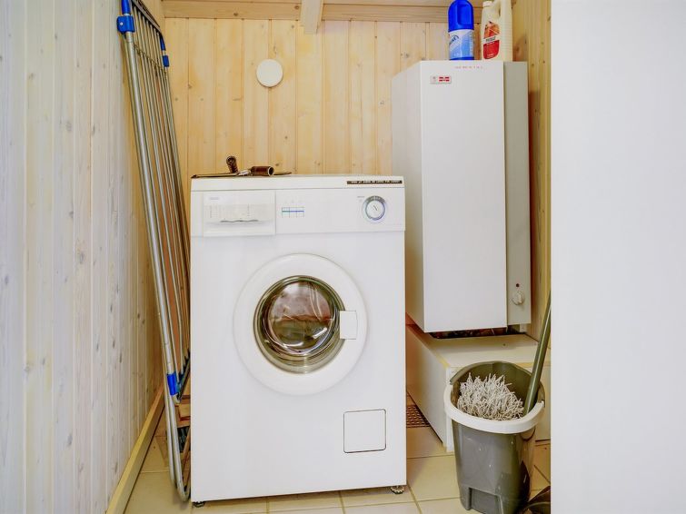 maard-325m-from-the-sea/