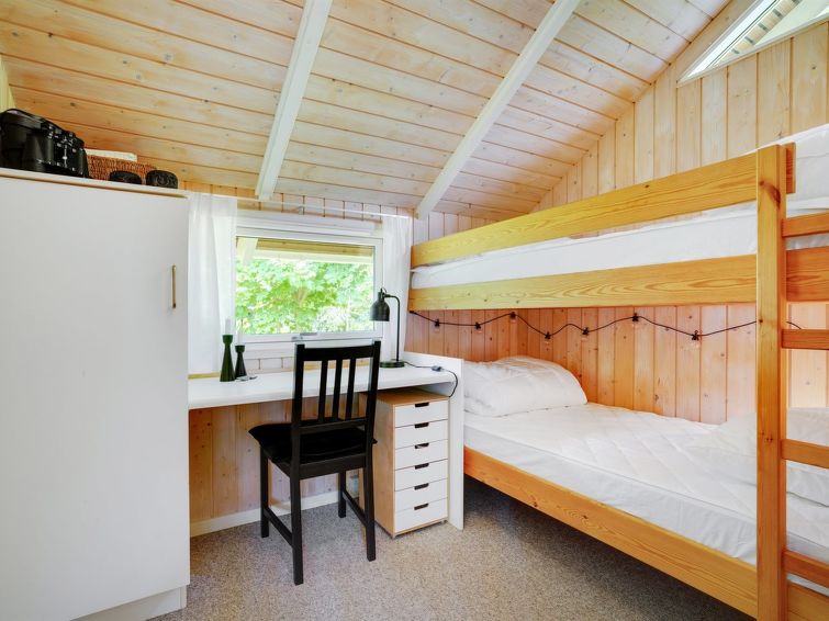 maard-325m-from-the-sea/