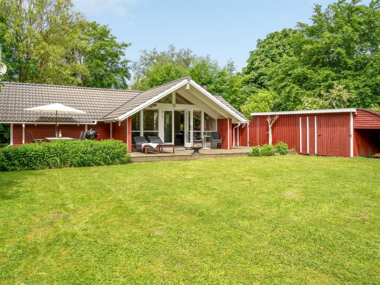 maard-325m-from-the-sea/