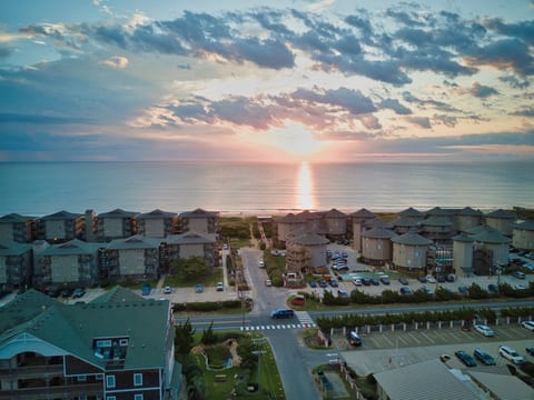 OUTER BANKS BEACH CLUB Oceanfront Resort