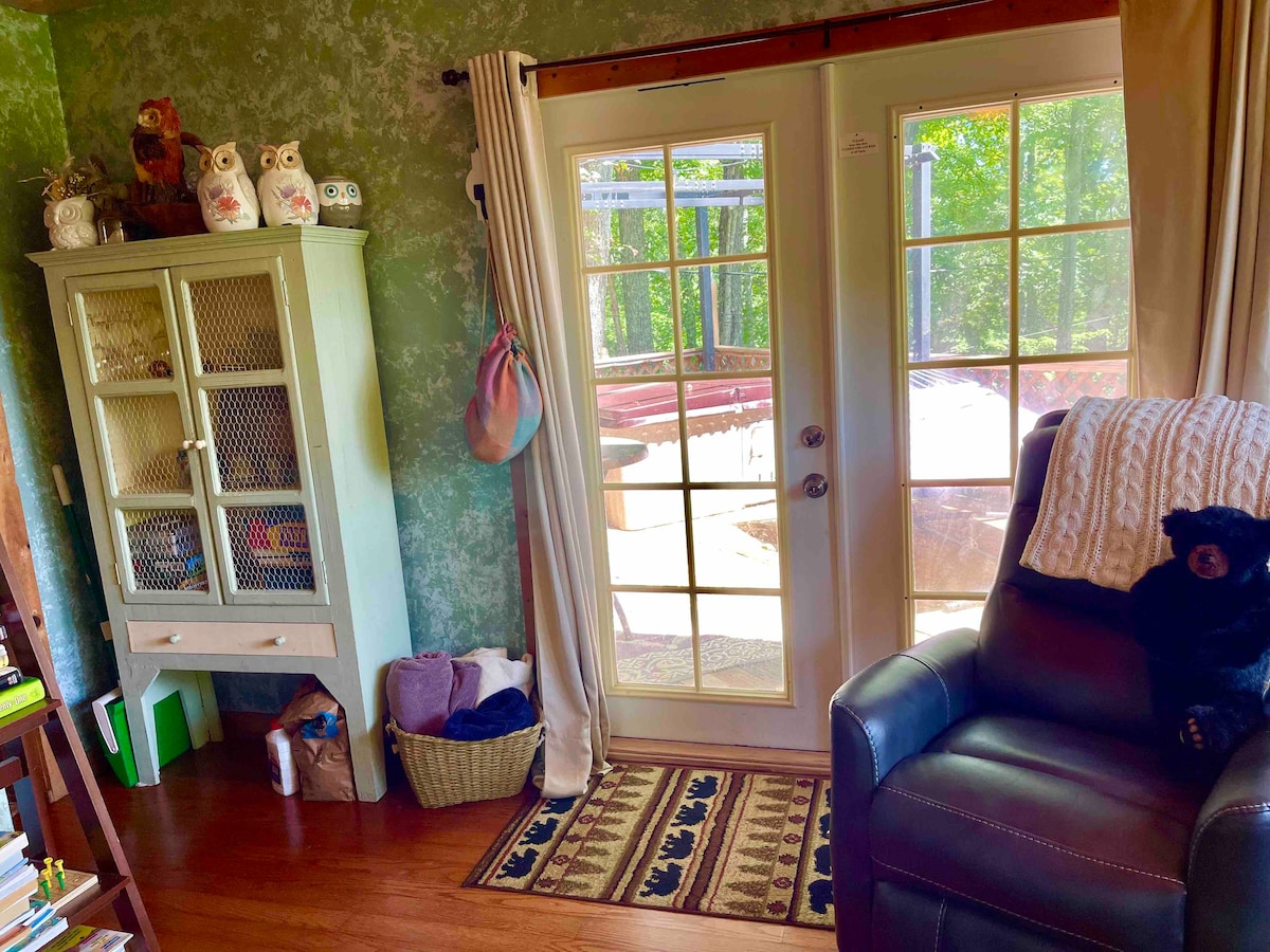 Two Owls and a View - Sevierville Two Owls and a View - Sevierville
