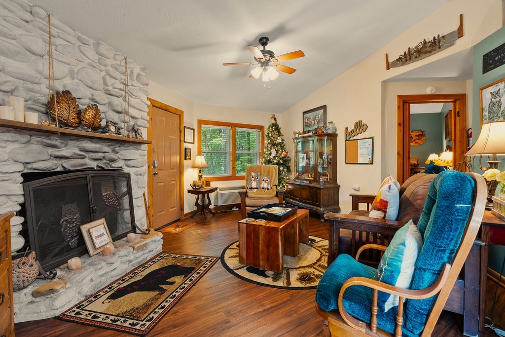 Two Owls and a View - Sevierville Two Owls and a View - Sevierville