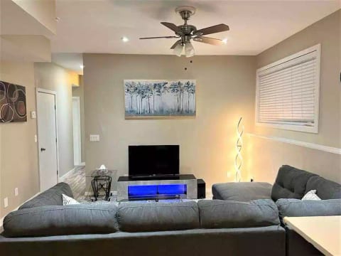 Cushy 2-Bedroom suite with parking on property