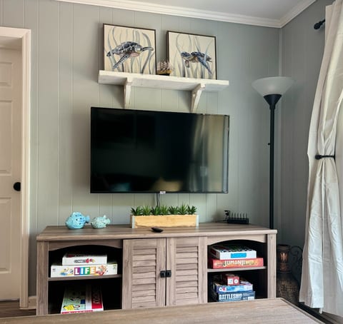 55 inch Smart TV with Board Games
