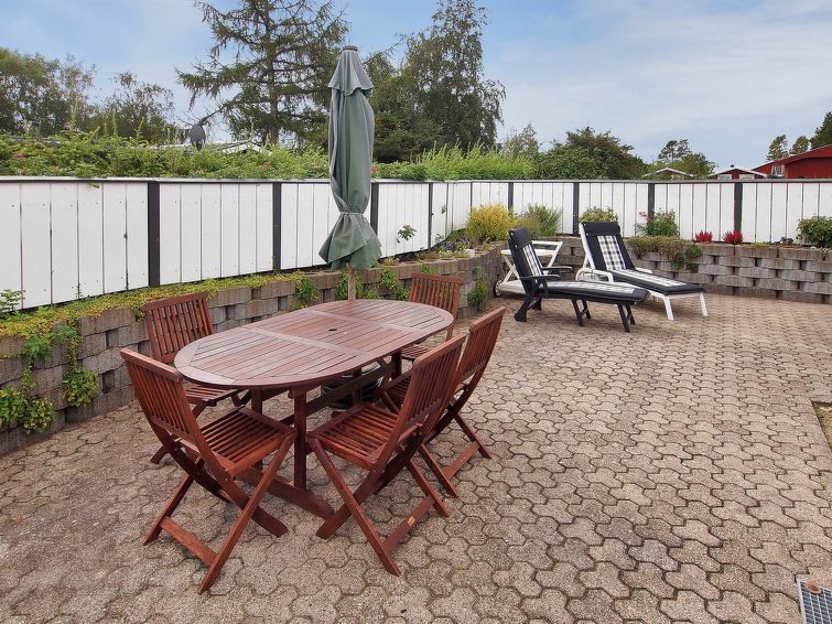 vrage-800m-from-the-sea/