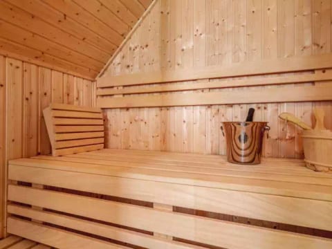 Lakeside Village 28 (+ sauna)