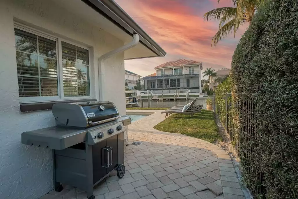 Outdoor Gas Grill