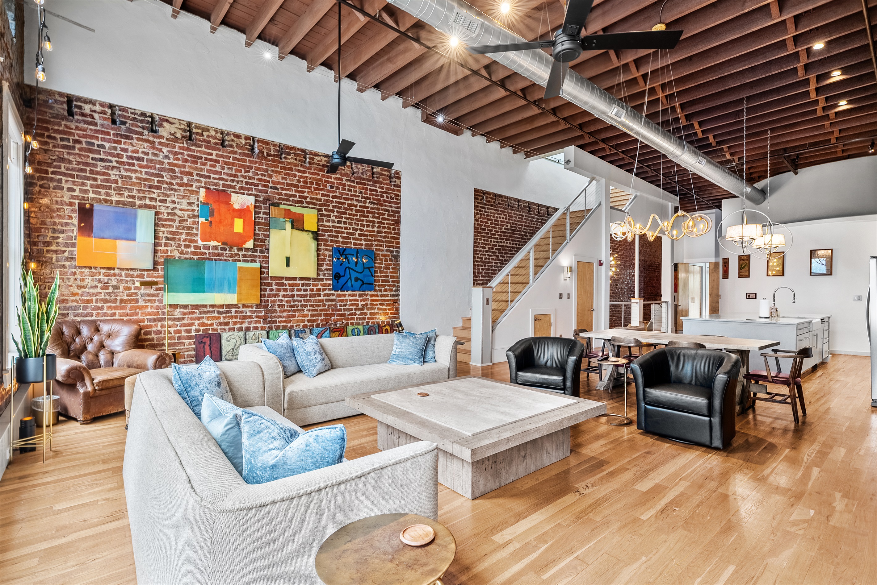 lux-100-block-penthouse/