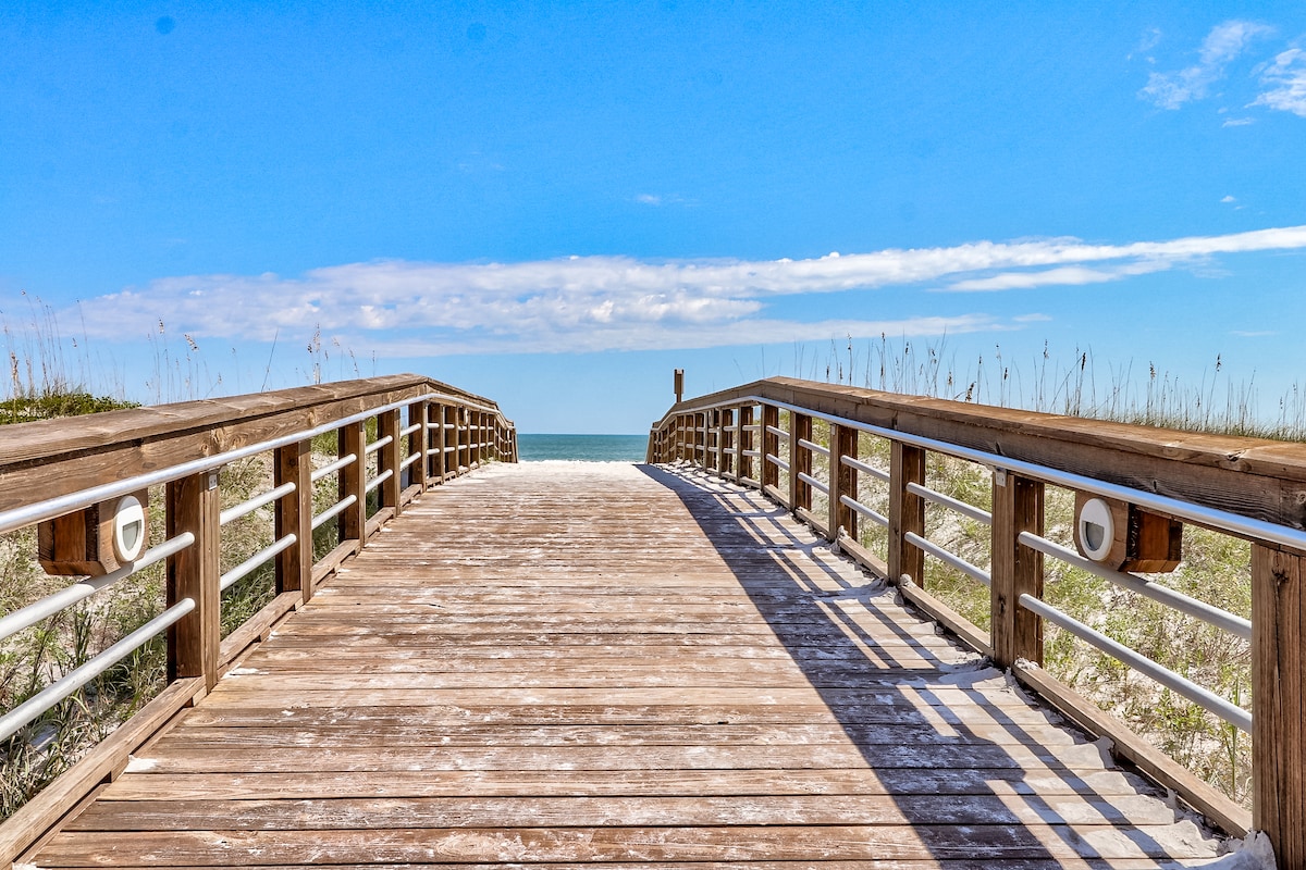 Oceanfront Pool Elevator Boardwalk - Carolina Beach Oceanfront Pool Elevator Boardwalk - Carolina Beach