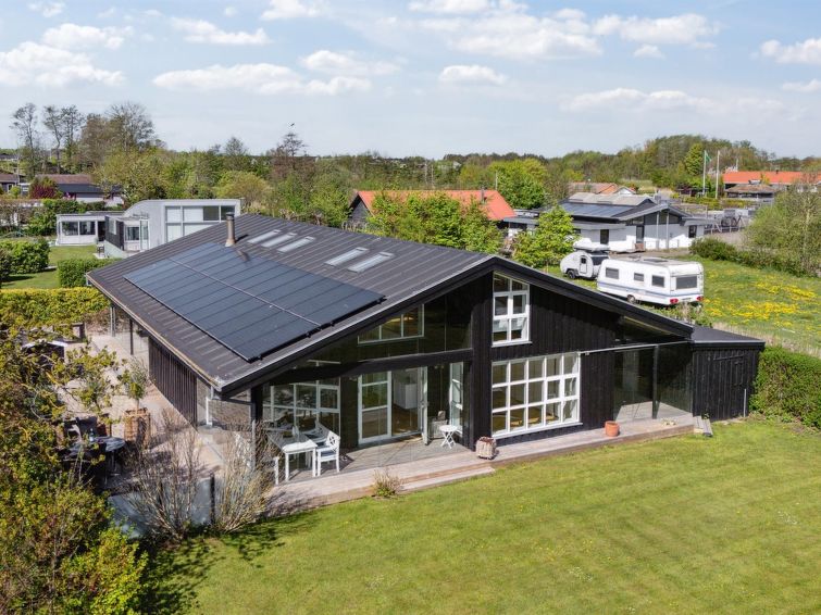 elba-100m-from-the-sea/