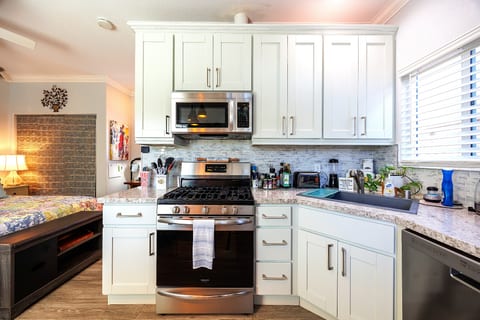 Full Kitchen View From Entry Door