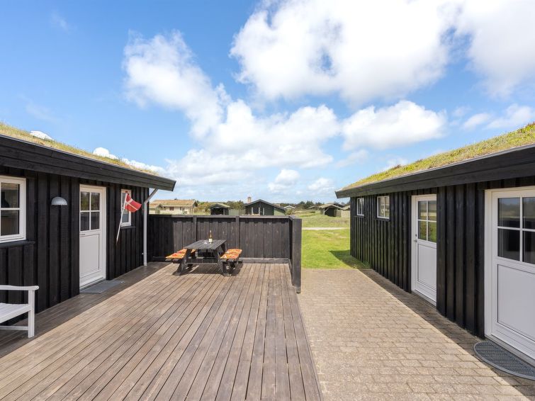 driss-500m-from-the-sea/